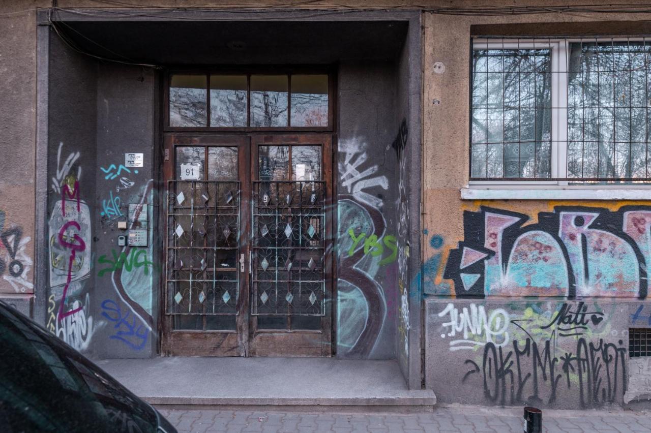 Industrial 2-Bdr Flat By The National Stadium Sofia Exterior photo